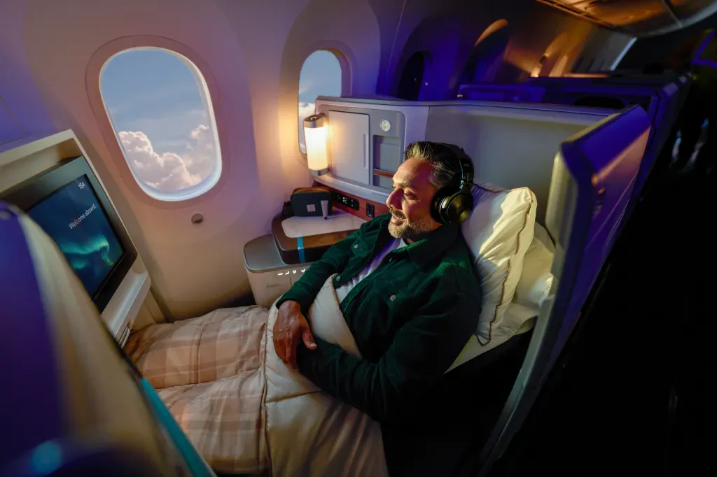 Business class lay-flat seat